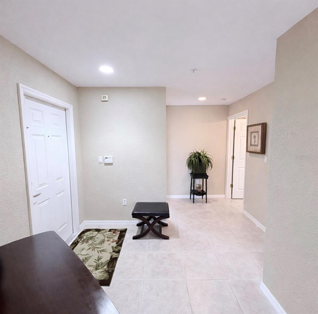 6318 GRAND OAK CIR #201 — photo 8