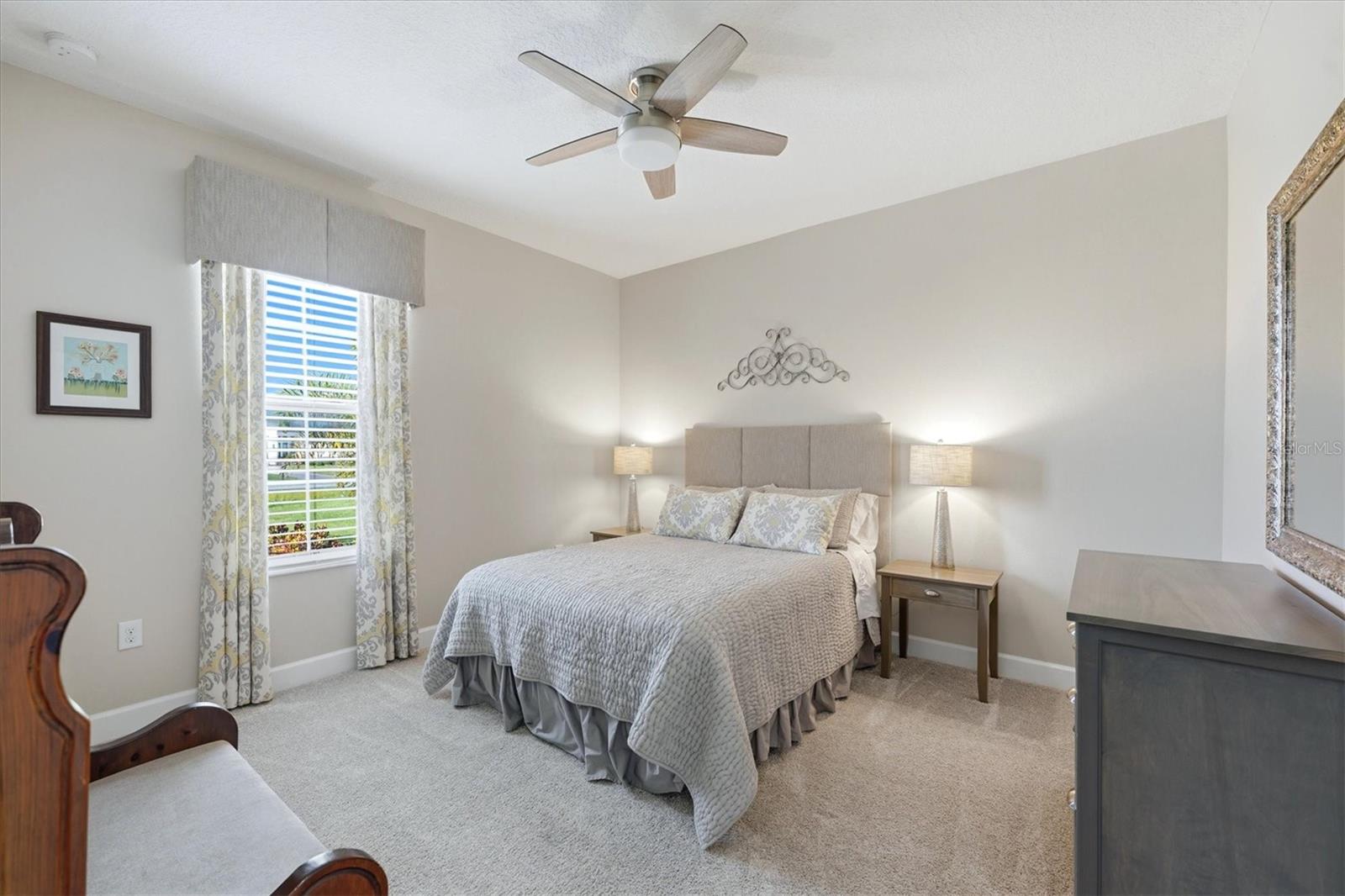 5209 LAKE VENICE DR — photo 33