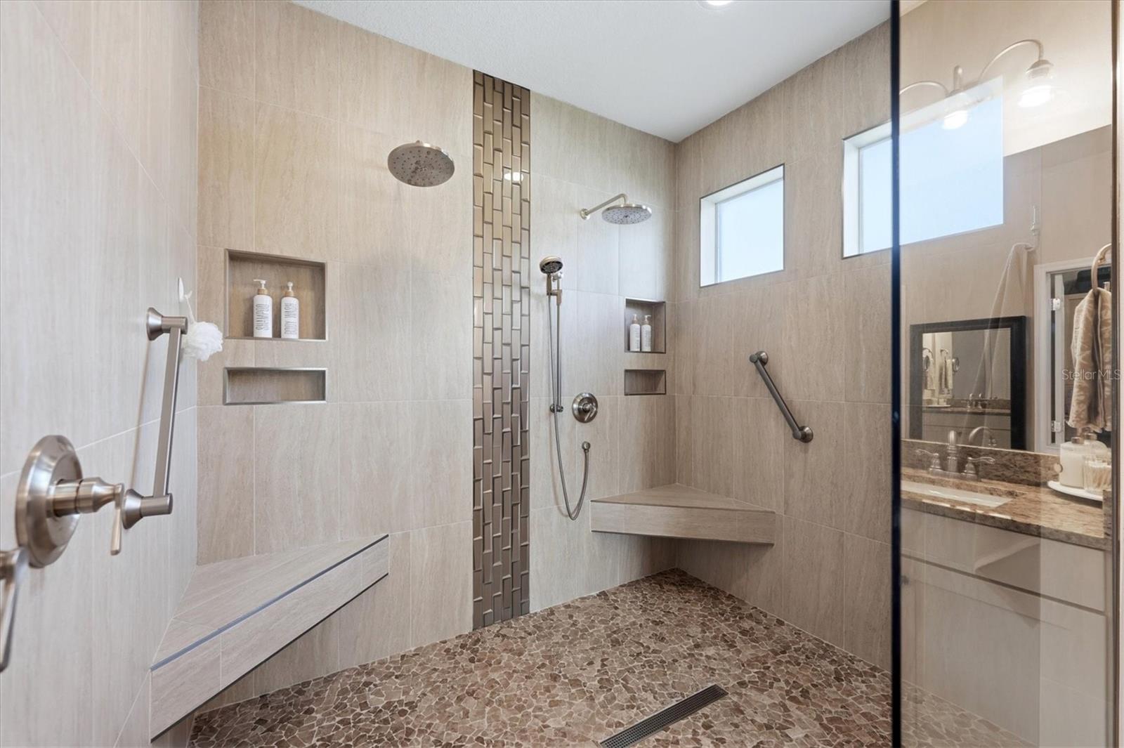 5209 LAKE VENICE DR — photo 27