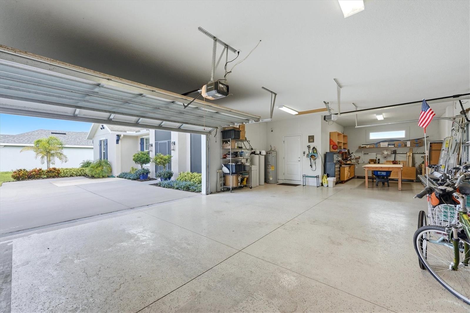 5209 LAKE VENICE DR — photo 37