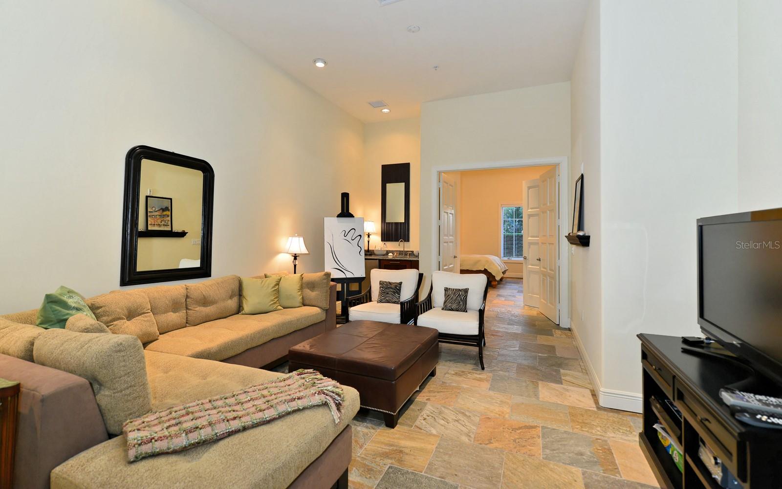 1080 SEAGROVE LN #CH2 — photo 11