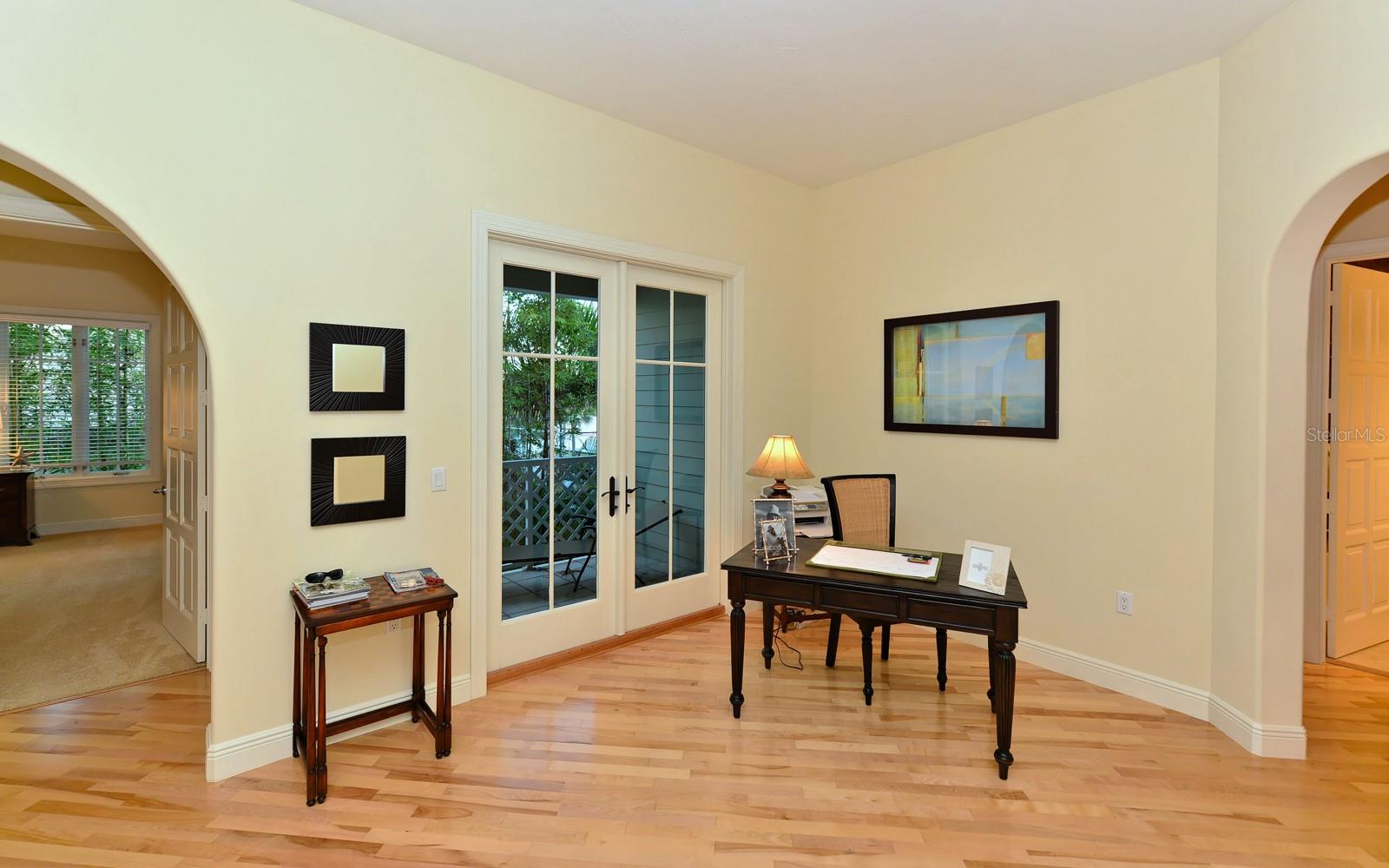 1080 SEAGROVE LN #CH2 — photo 22