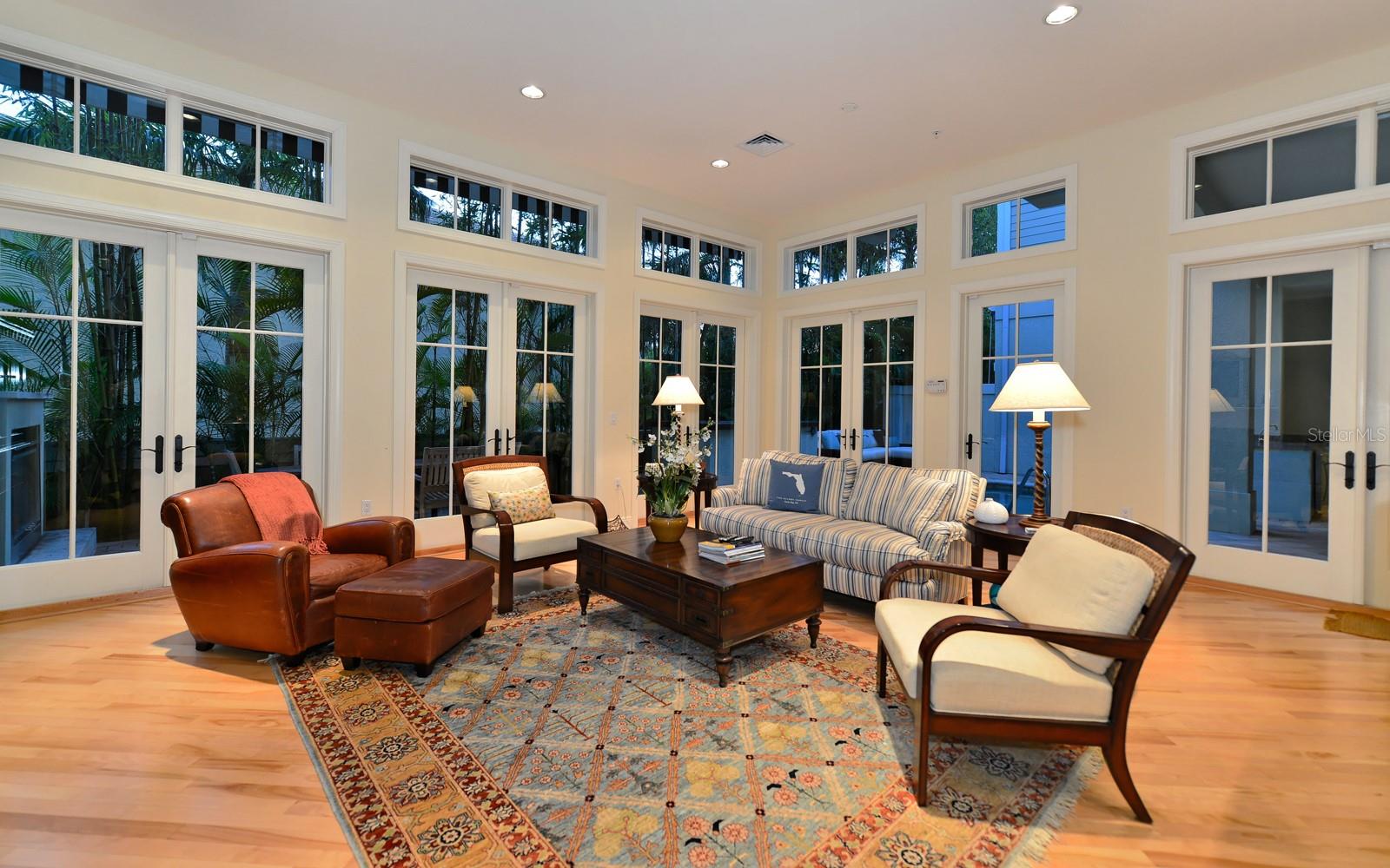 1080 SEAGROVE LN #CH2 — photo 9