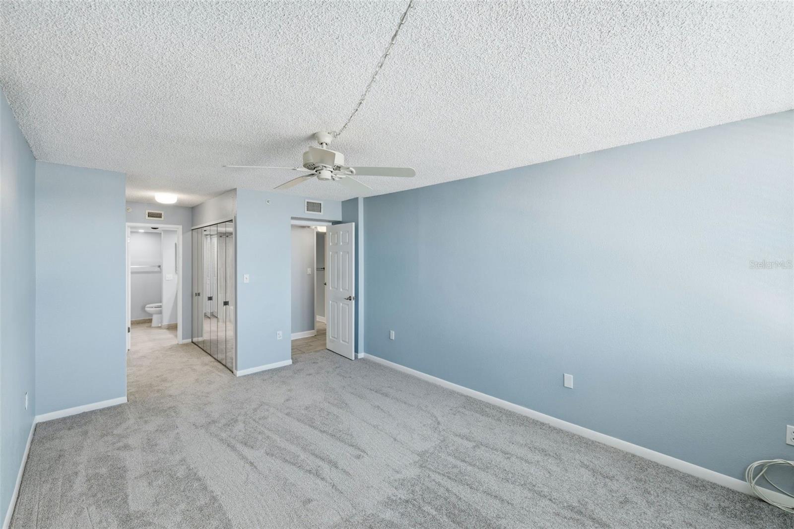 400 ISLAND WAY #805 — photo 21