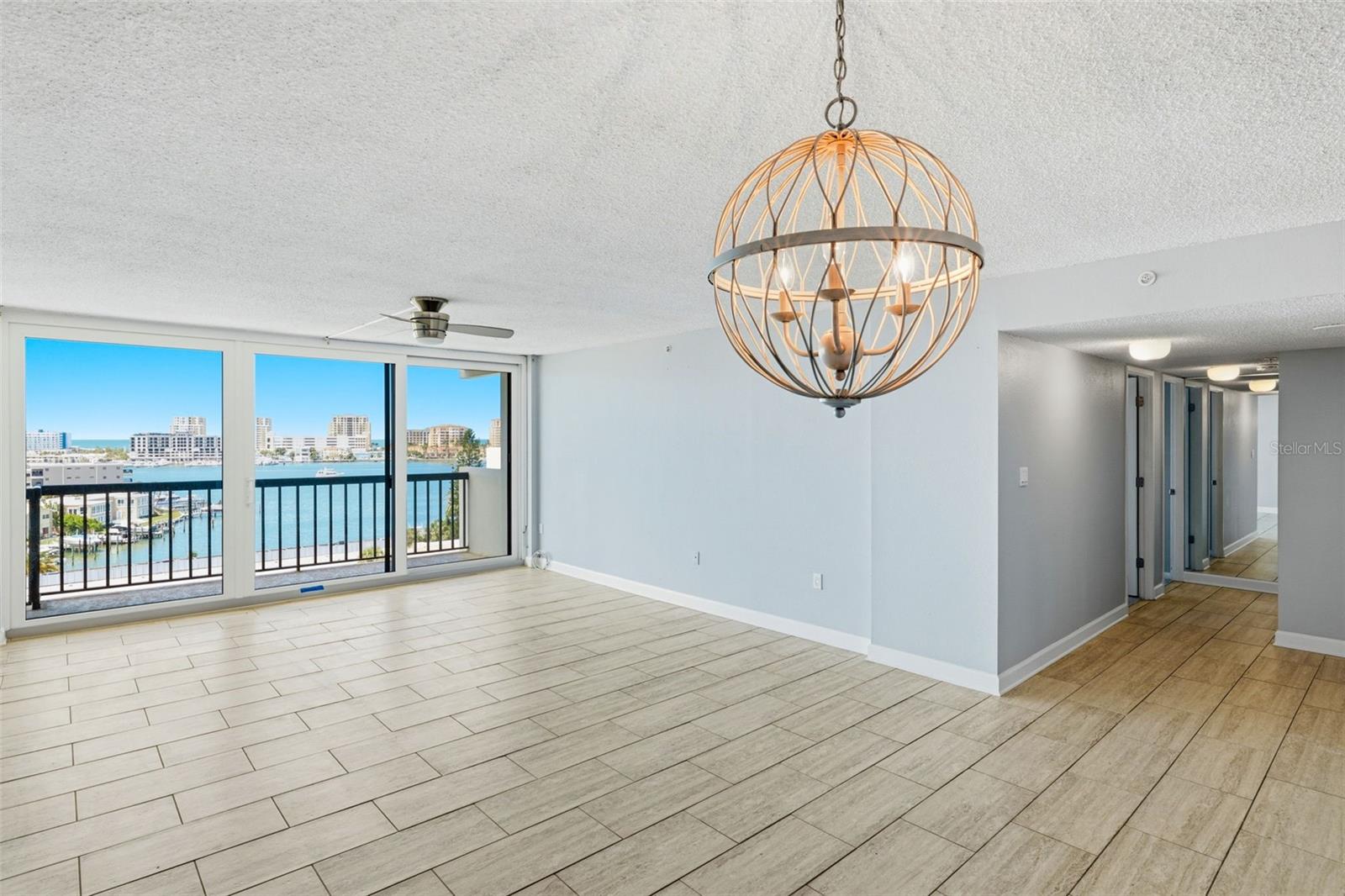 400 ISLAND WAY #805 — photo 3