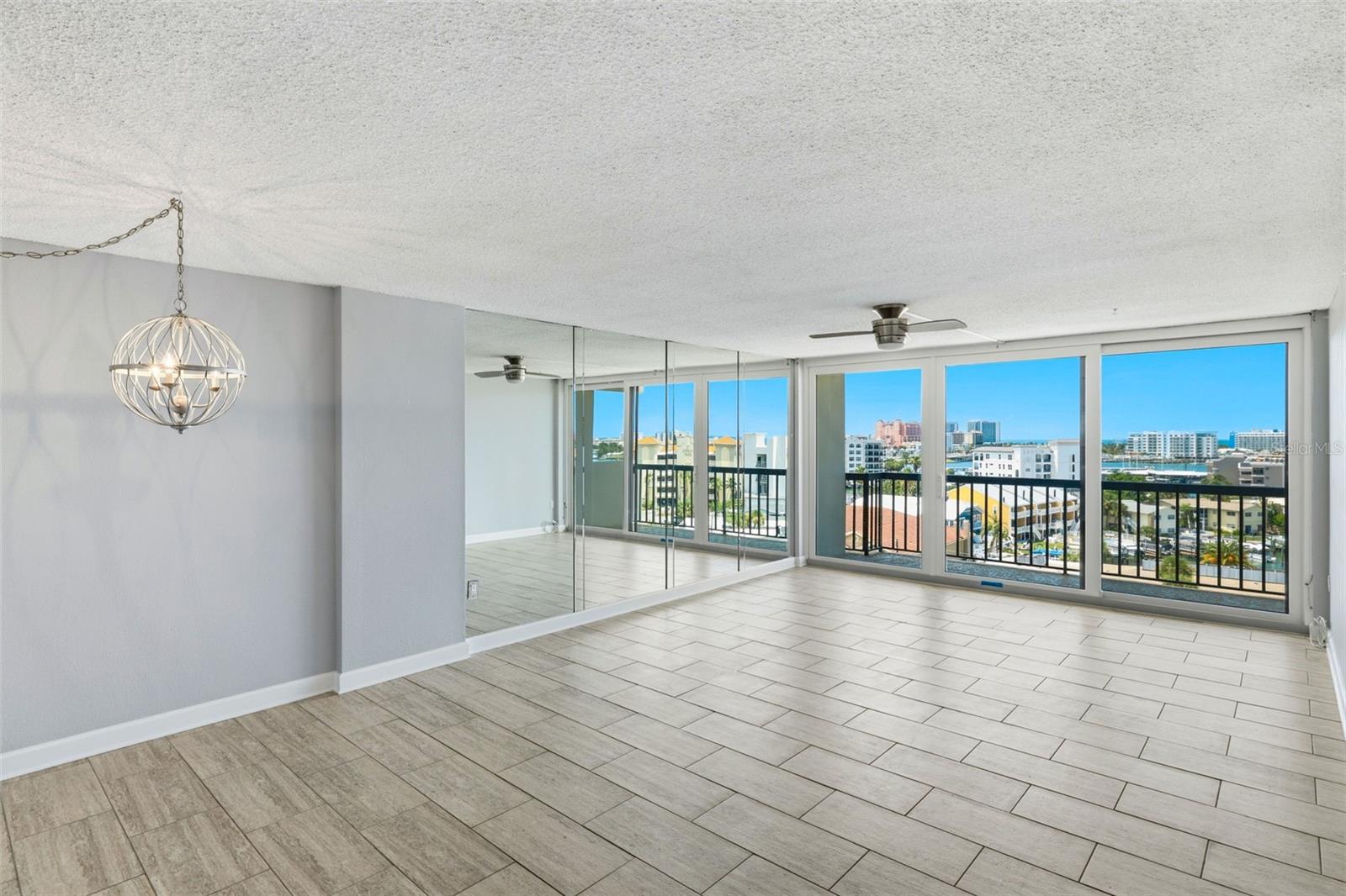 400 ISLAND WAY #805 — photo 2