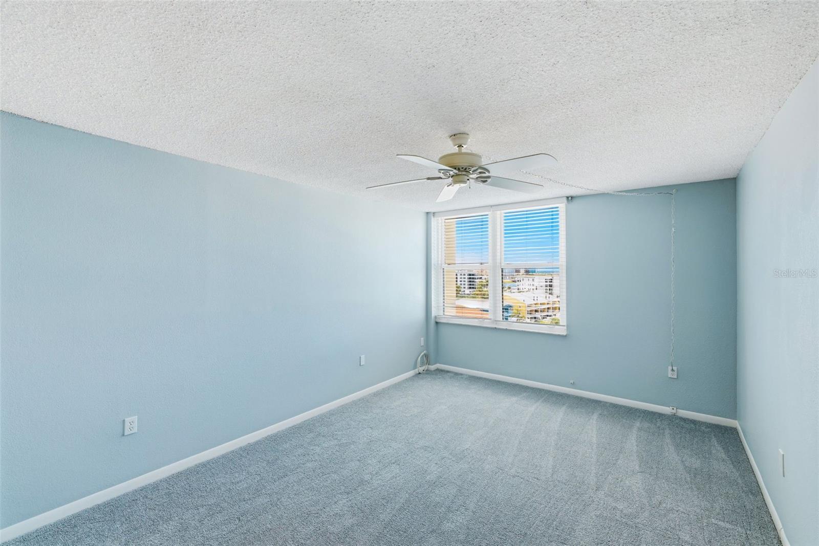 400 ISLAND WAY #805 — photo 26