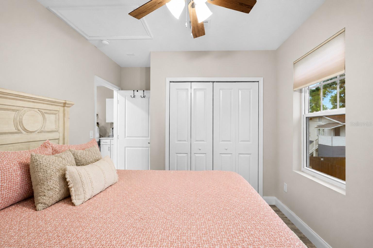 4134 N NEBRASKA AVE — photo 52