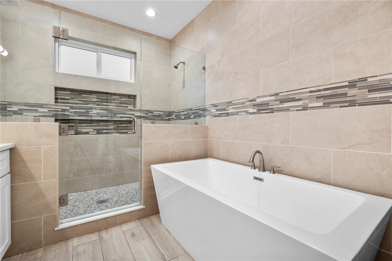 4134 N NEBRASKA AVE — photo 25