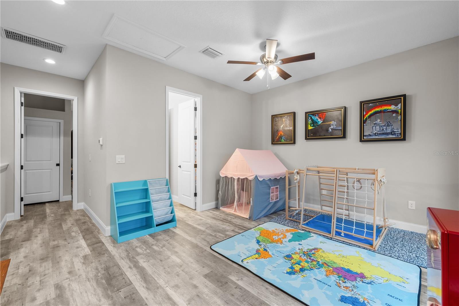 4134 N NEBRASKA AVE — photo 45