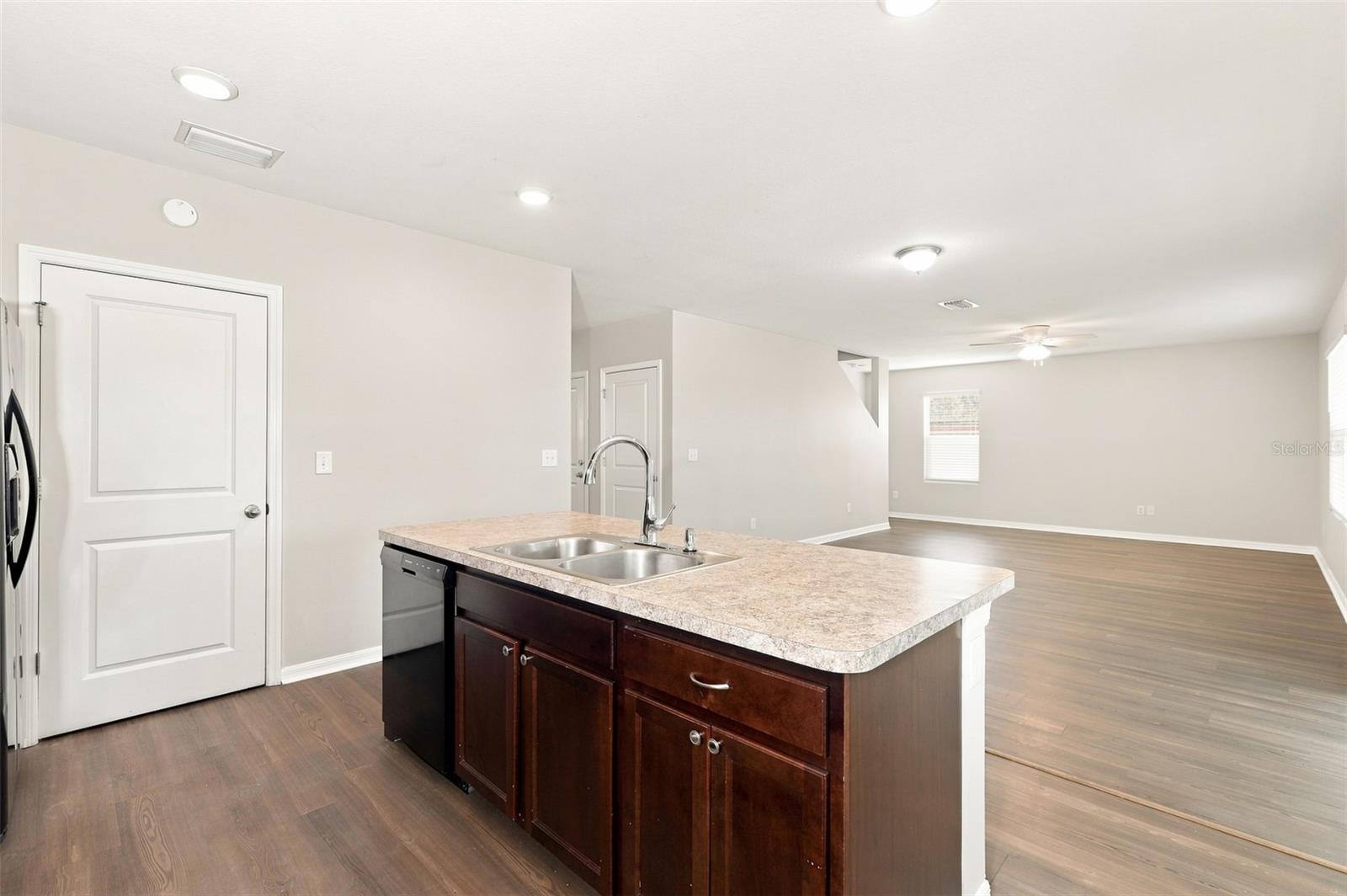36205 JENNY LYNNE CIR — photo 6