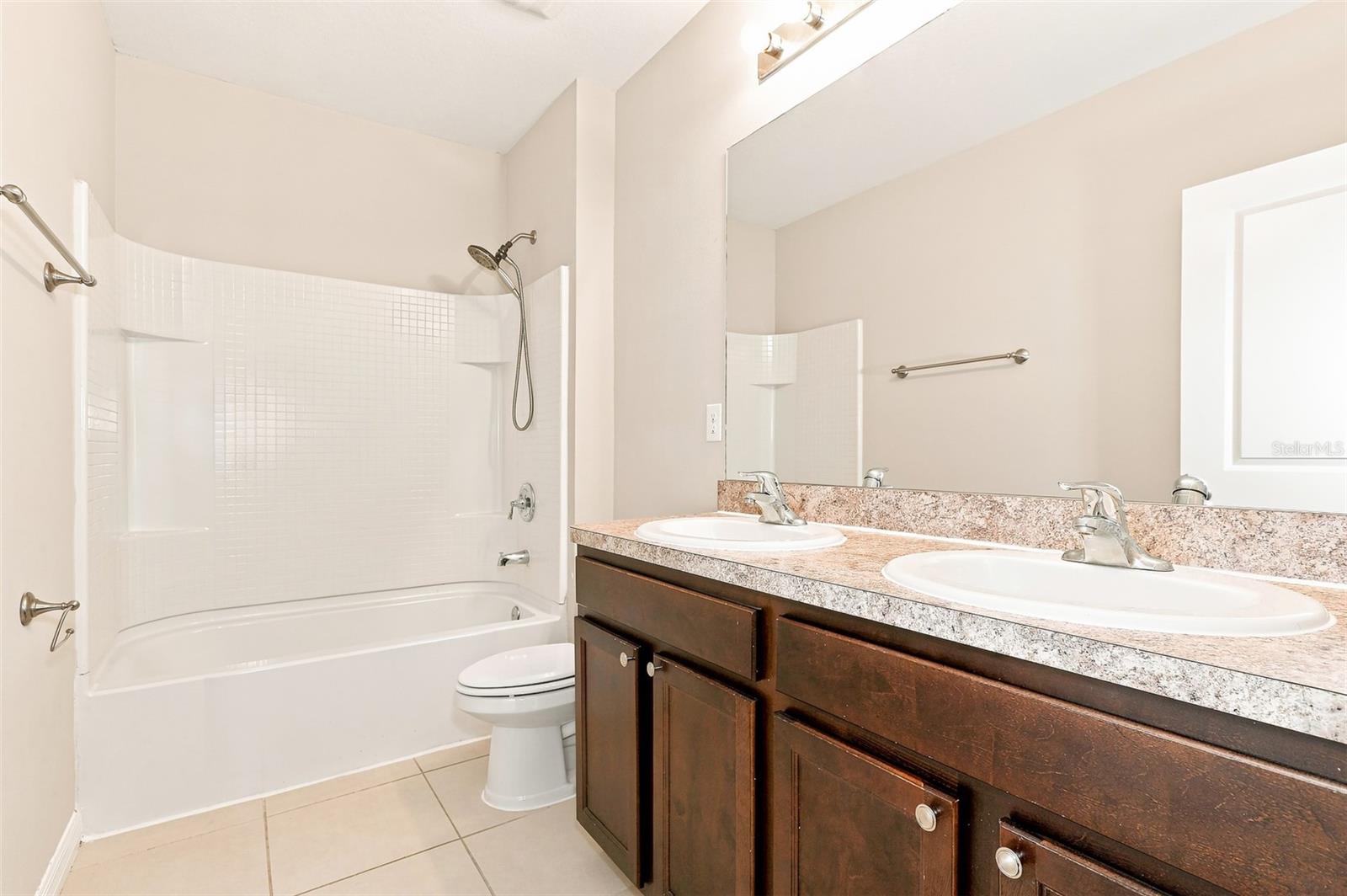 36205 JENNY LYNNE CIR — photo 16