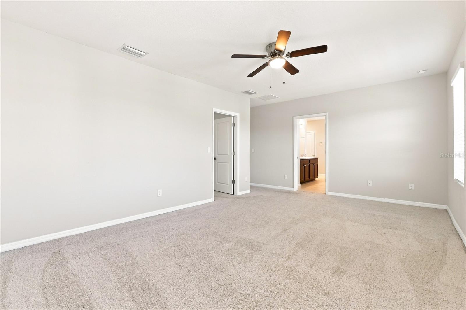 36205 JENNY LYNNE CIR — photo 10