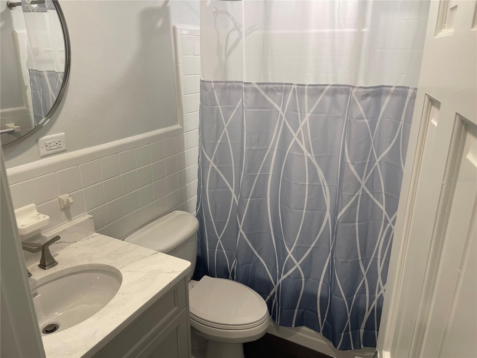 633 BOSPHOROUS AVE — photo 16