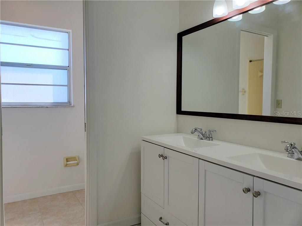 1212 FORDHAM DR — photo 12