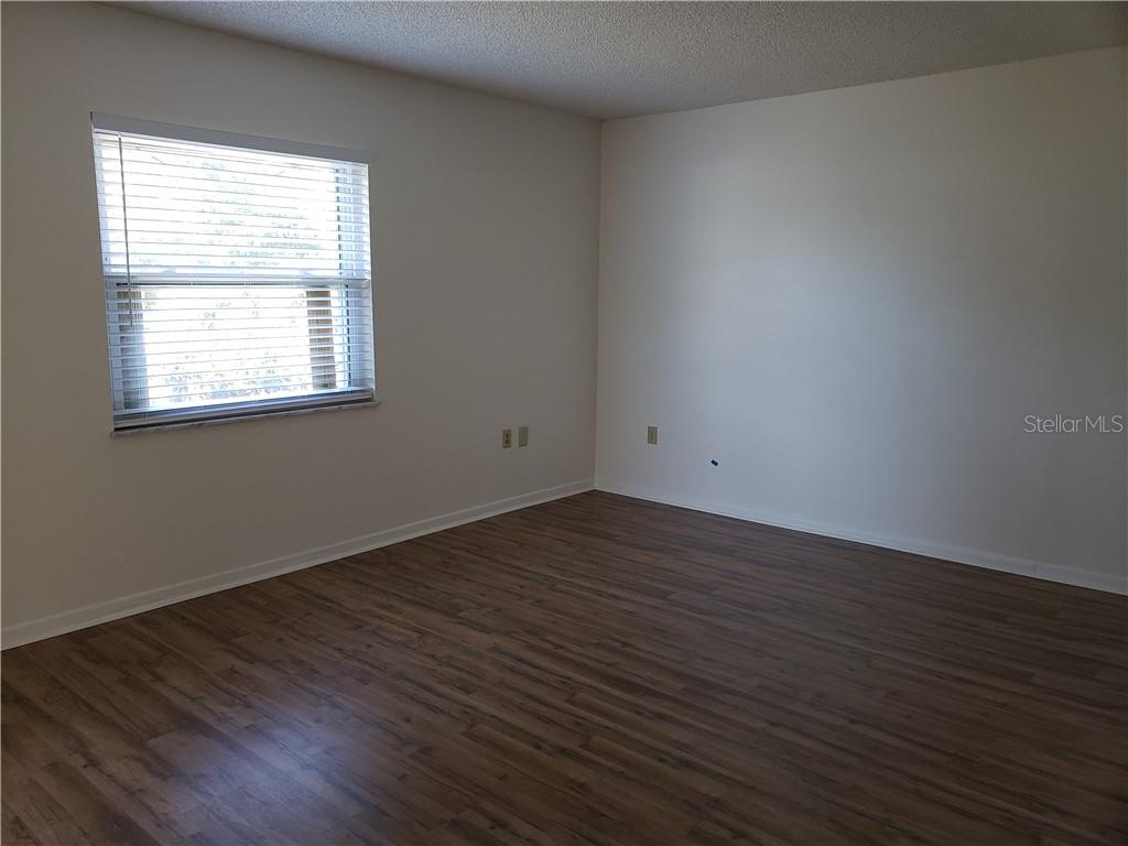 1212 FORDHAM DR — photo 13