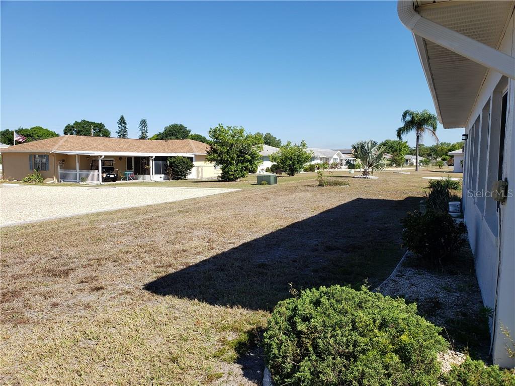 1212 FORDHAM DR — photo 14