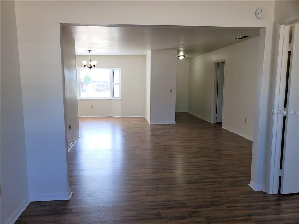 1212 FORDHAM DR — photo 4