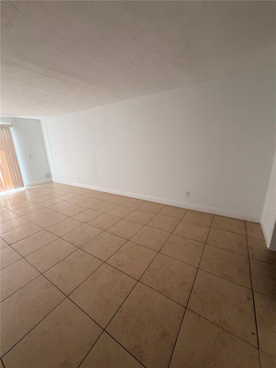 13816 ORANGE SUNSET DR — photo 14