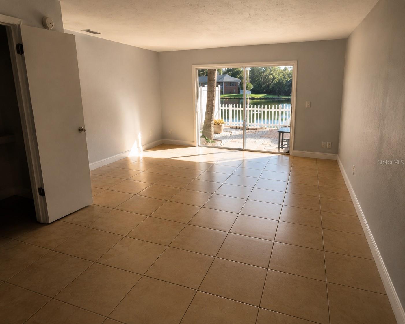 13816 ORANGE SUNSET DR — photo 3
