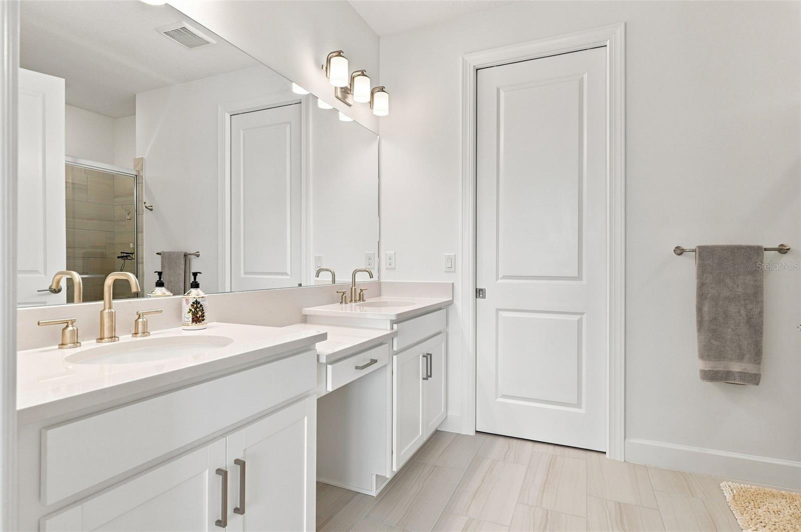 3165 ALBA CIR — photo 16