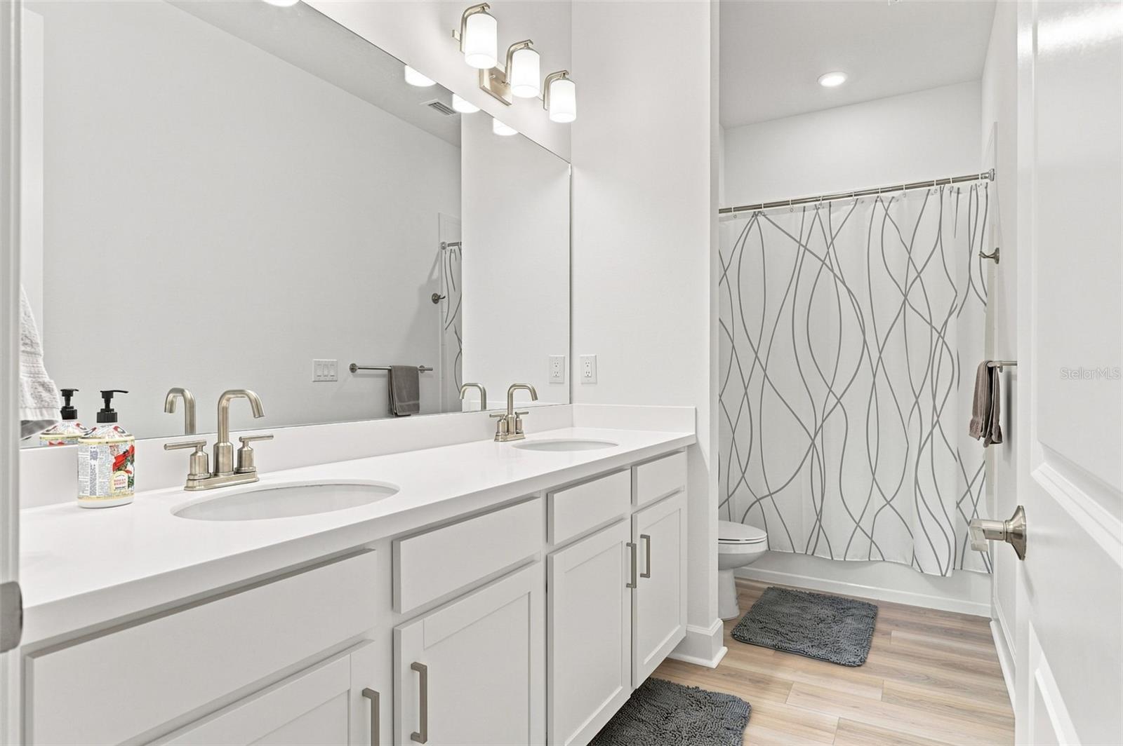 3165 ALBA CIR — photo 20
