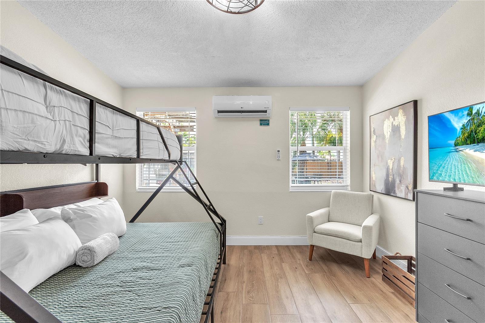 340 81ST AVE — photo 33