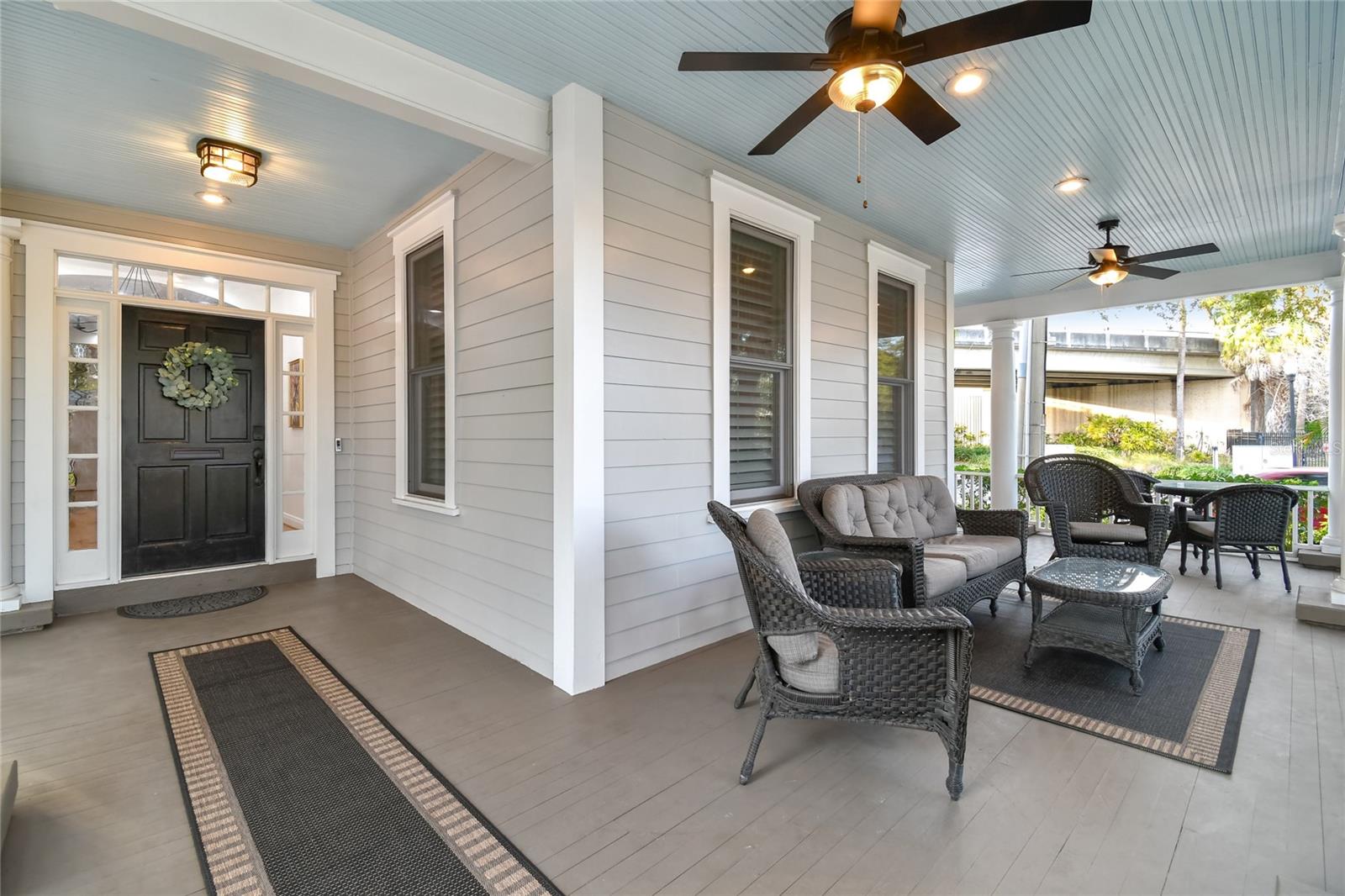 701 S PACKWOOD AVE — photo 3