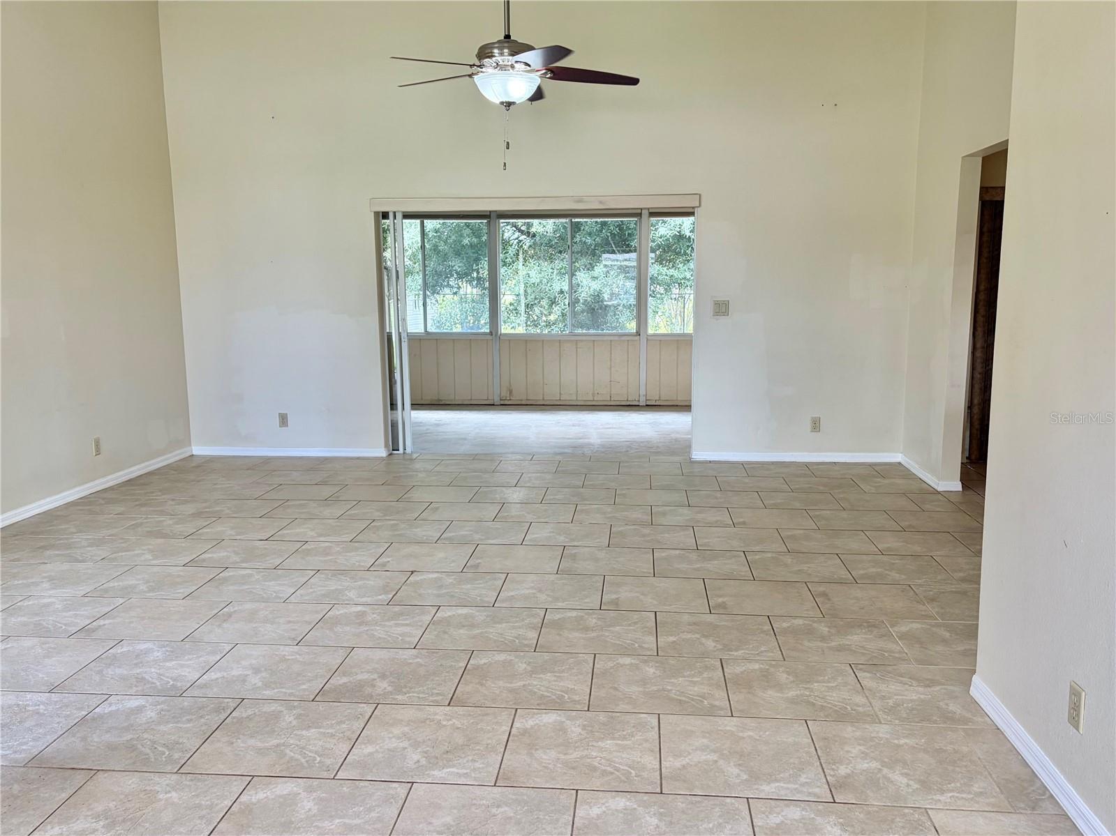 8123 BESSEMER AVE — photo 5