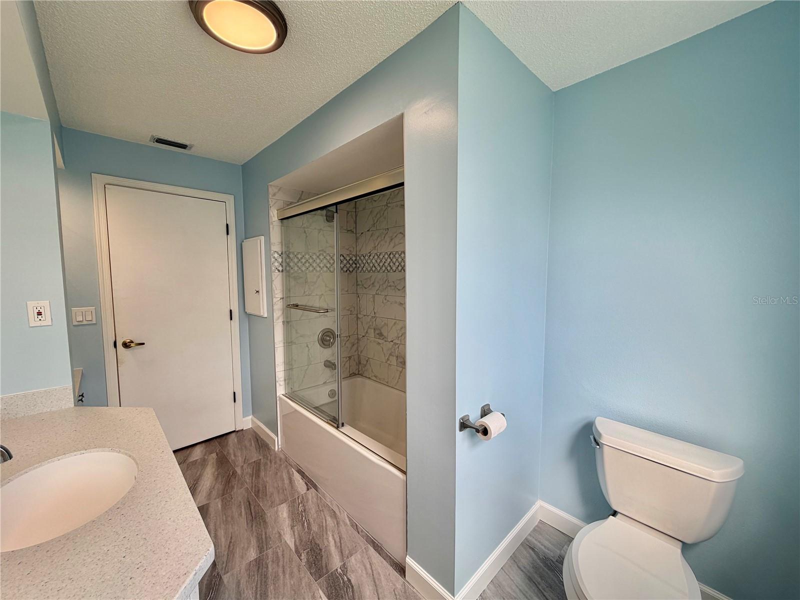 8123 BESSEMER AVE — photo 17