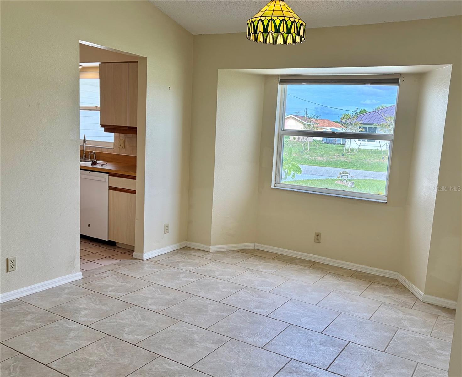 8123 BESSEMER AVE — photo 4