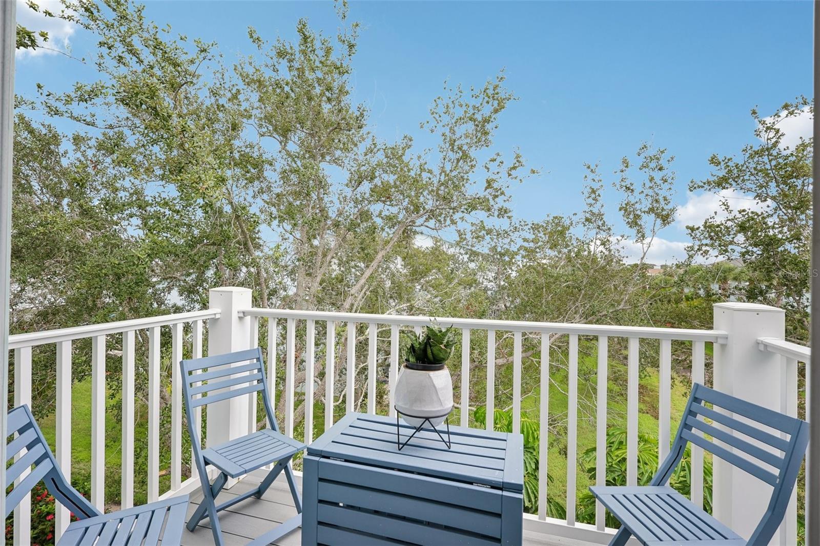 630 GARLAND CIR — photo 16