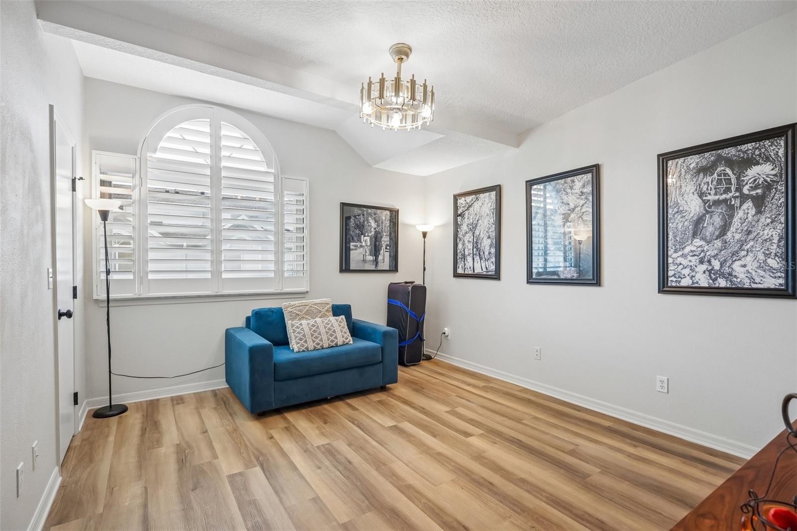 630 GARLAND CIR — photo 11