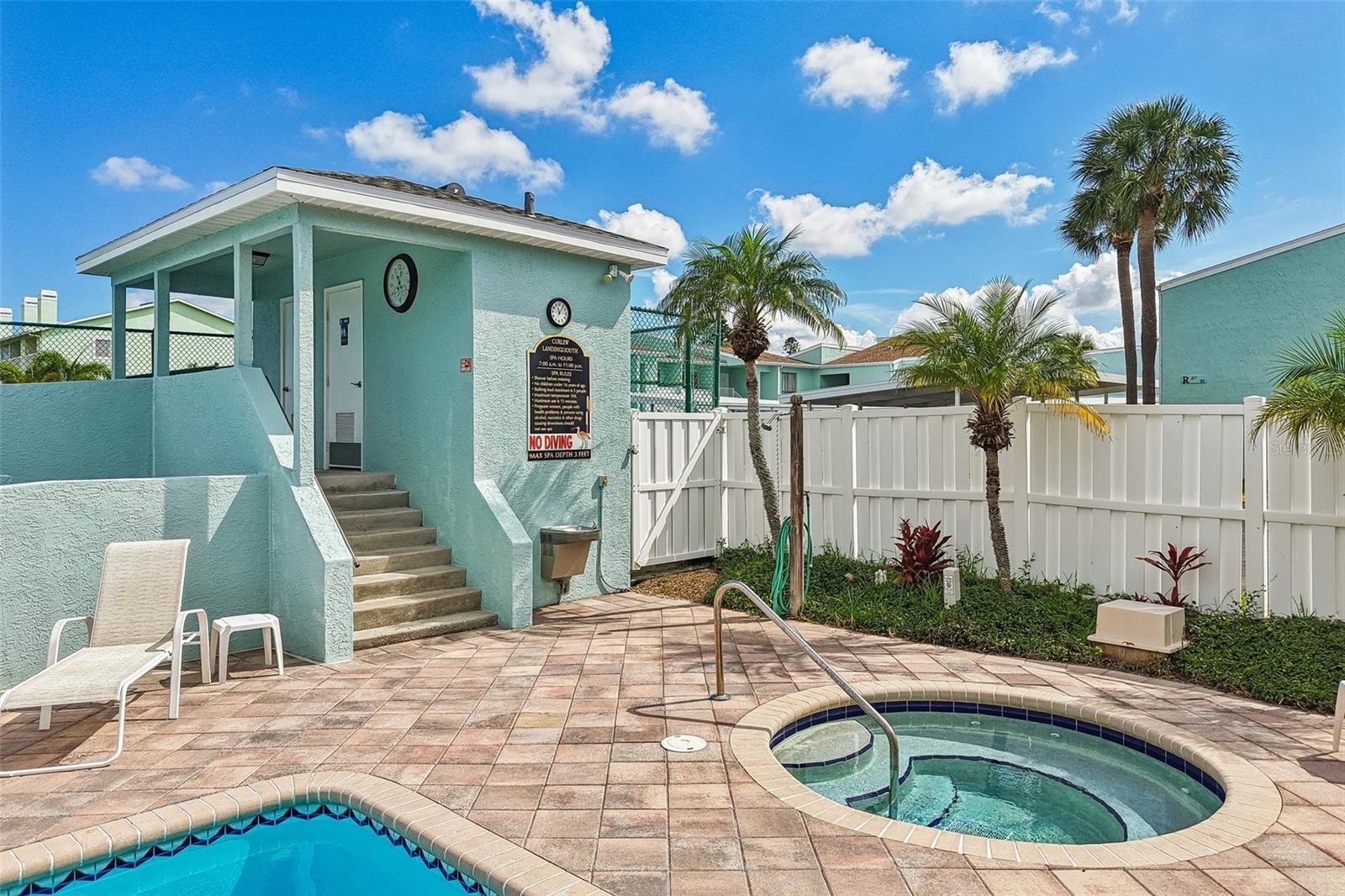 630 GARLAND CIR — photo 32