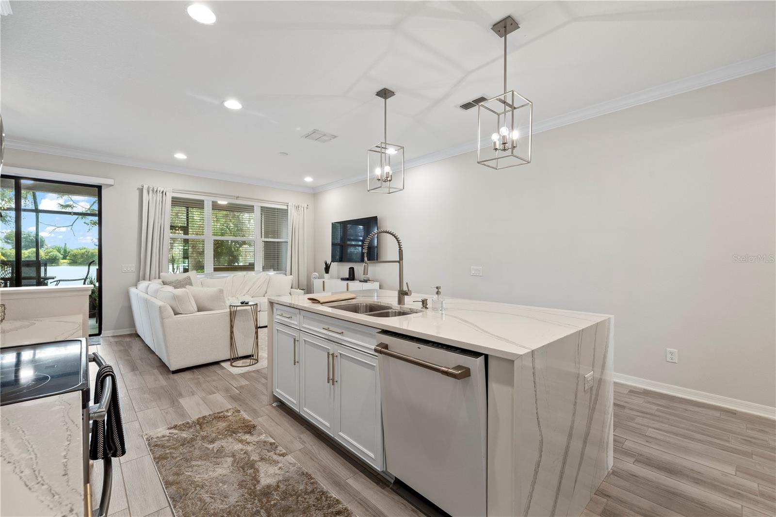 9208 FOX SPARROW RD — photo 10