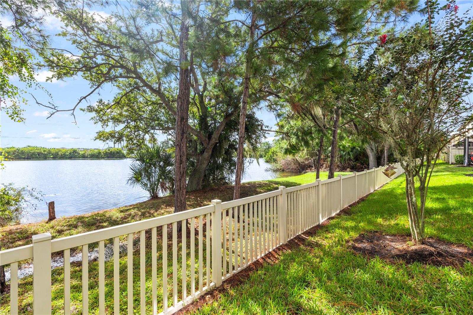 9208 FOX SPARROW RD — photo 47