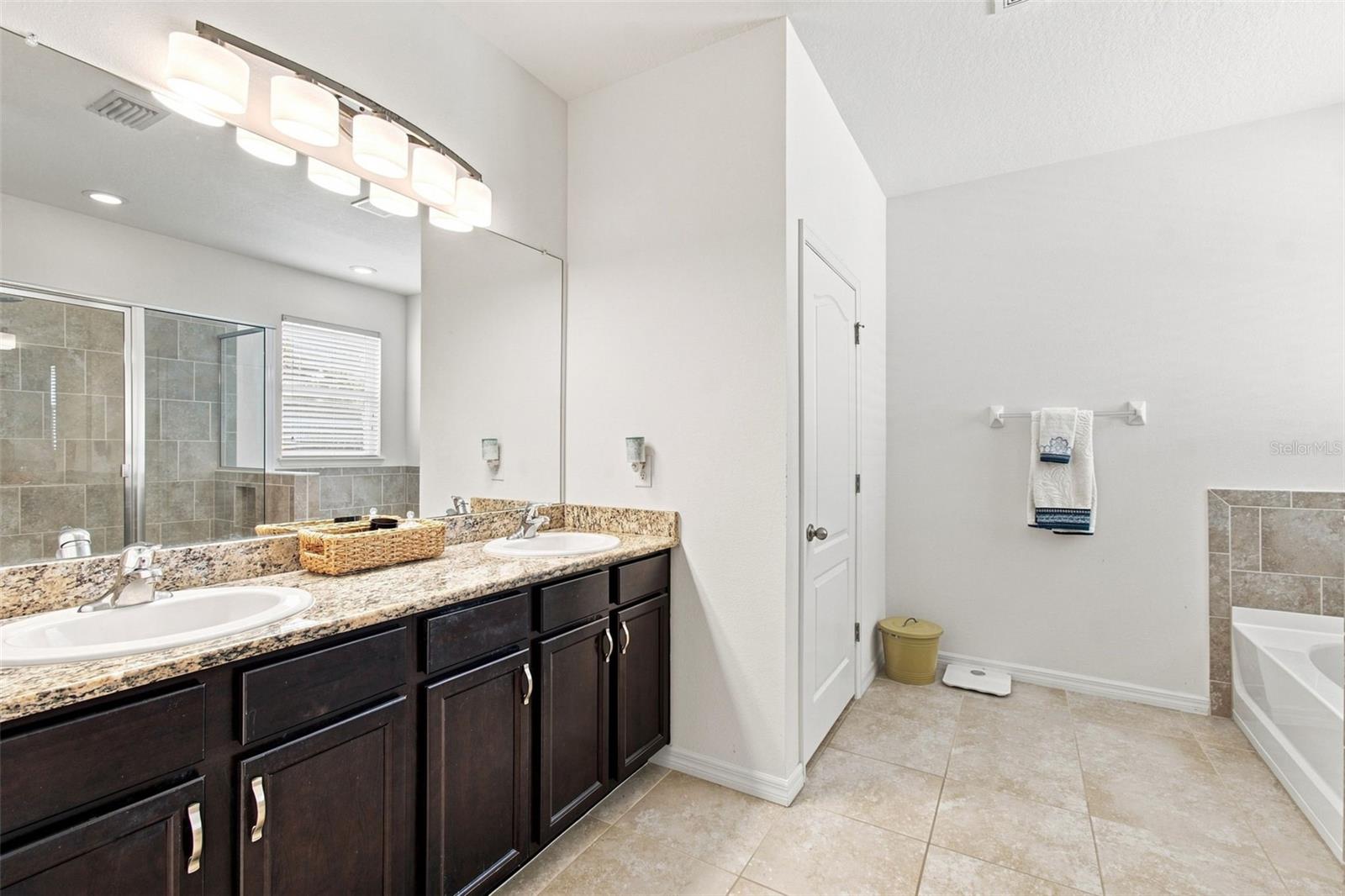 12210 LEGACY BRIGHT ST — photo 30