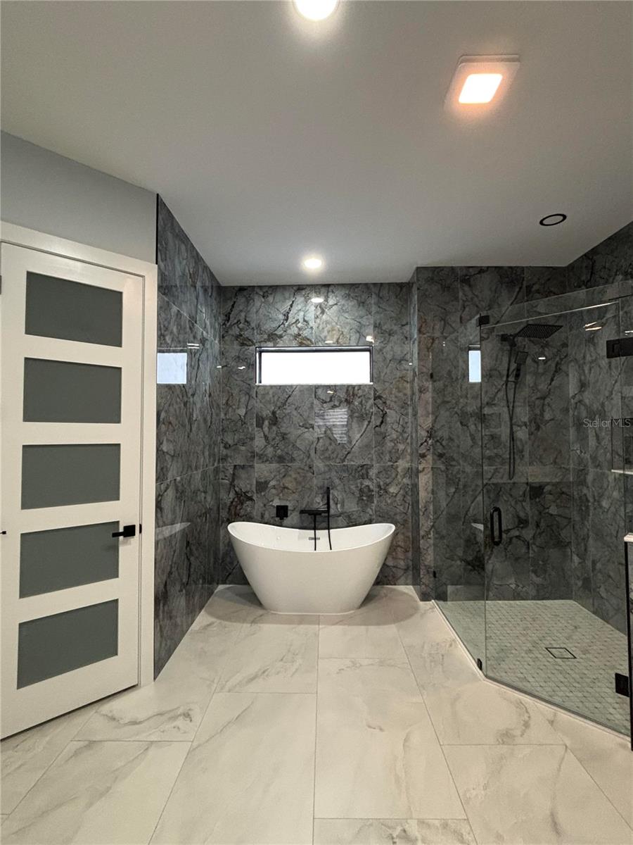 4228 FOXWOOD BLVD — photo 18