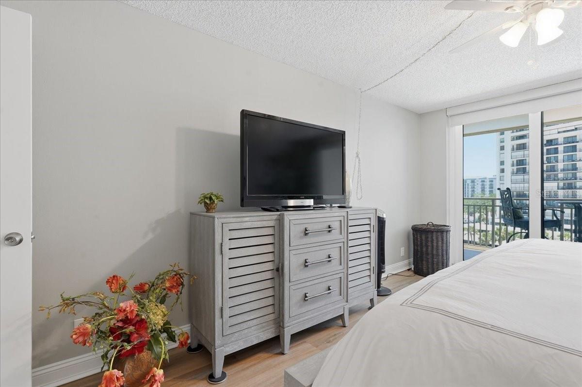 1430 GULF BLVD #407 — photo 25