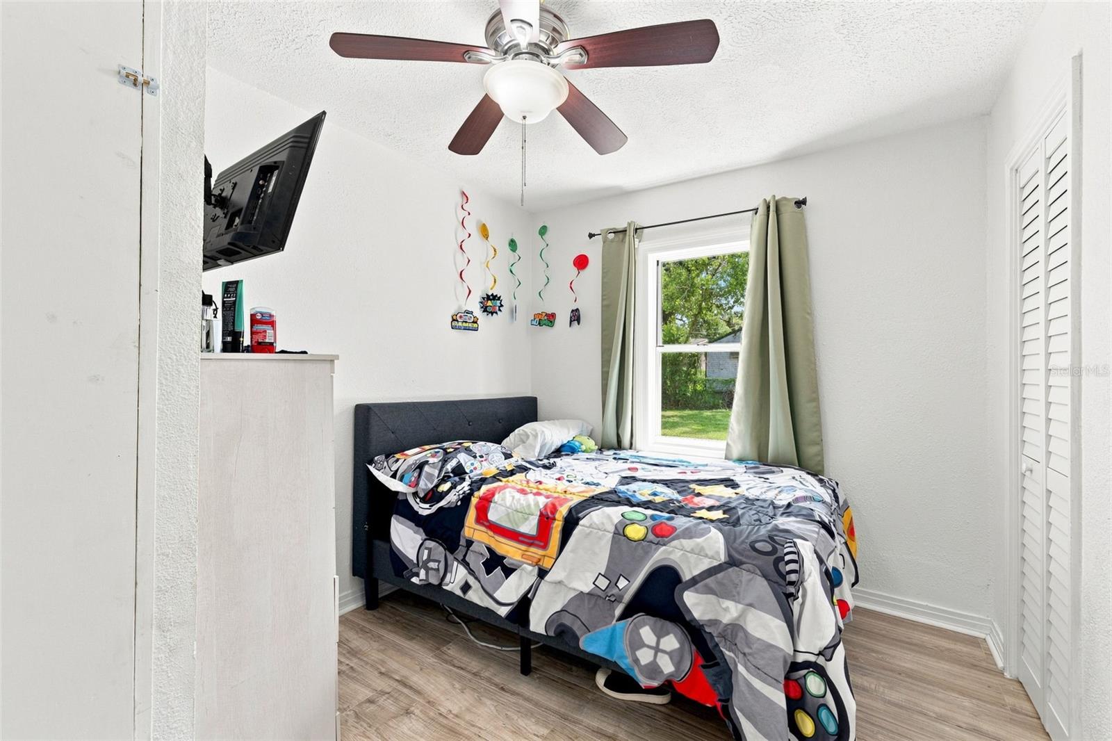 807 E ORCHID AVE — photo 15