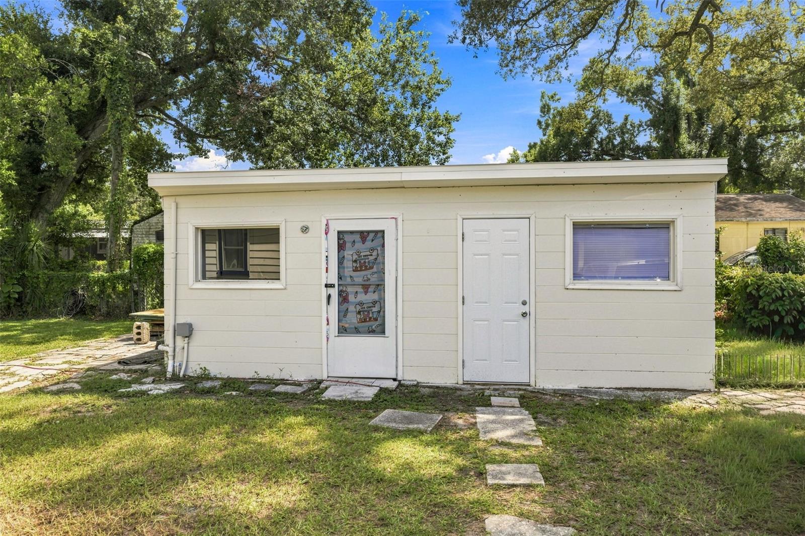 807 E ORCHID AVE — photo 22