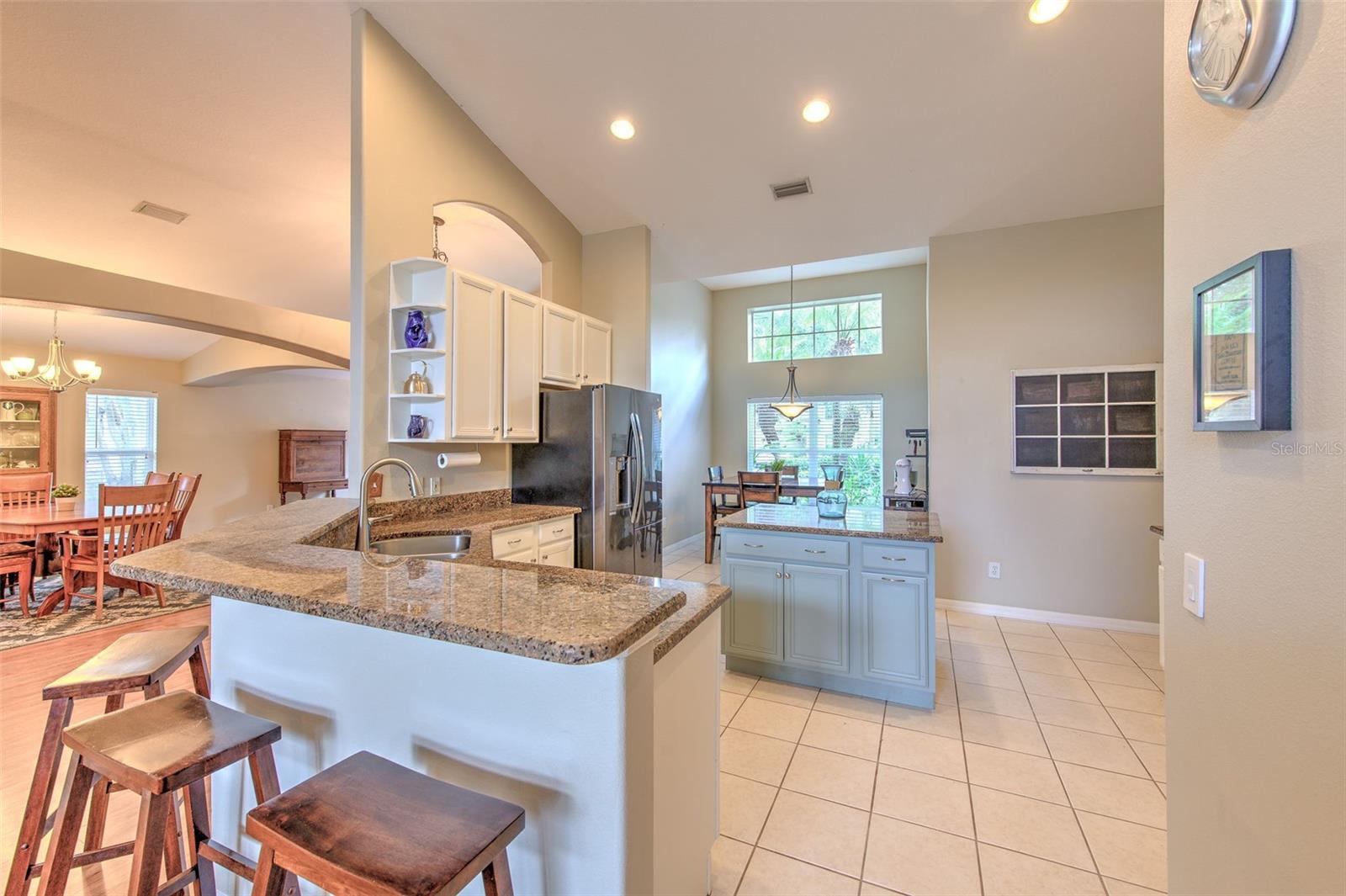 5847 HERONRISE CRESCENT DR — photo 7