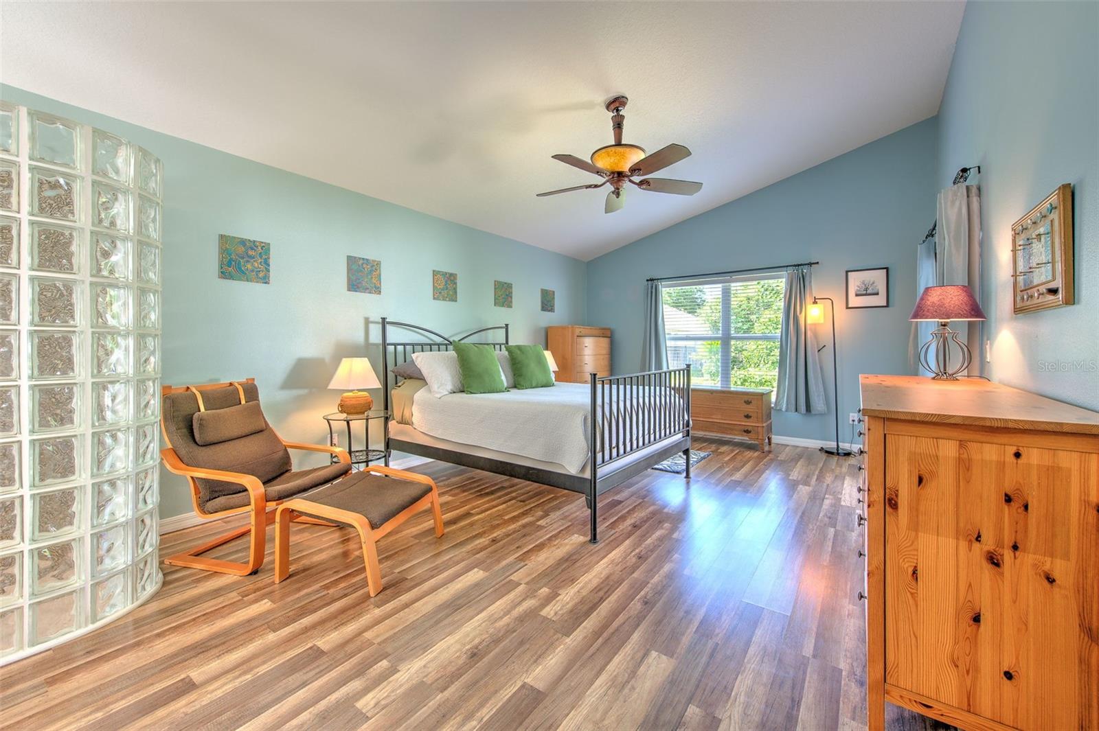 5847 HERONRISE CRESCENT DR — photo 13