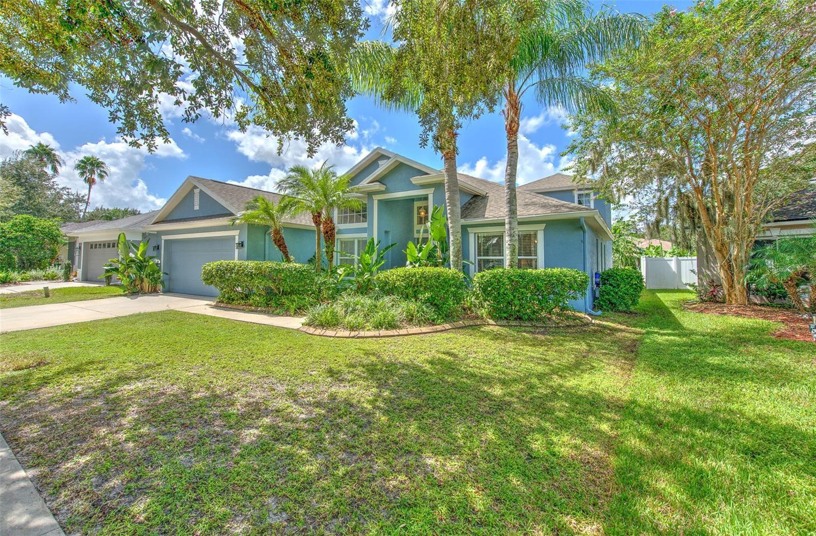 5847 HERONRISE CRESCENT DR — photo 3