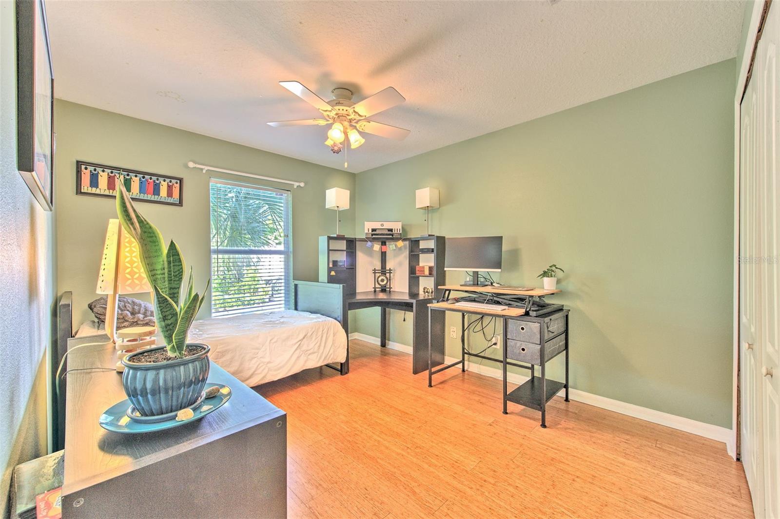 5847 HERONRISE CRESCENT DR — photo 20