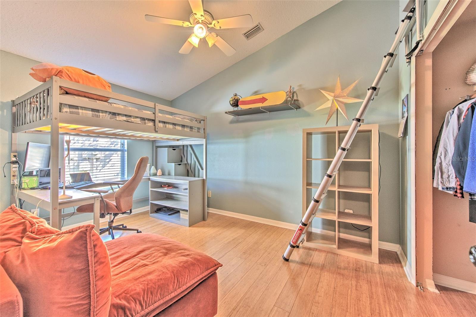 5847 HERONRISE CRESCENT DR — photo 18