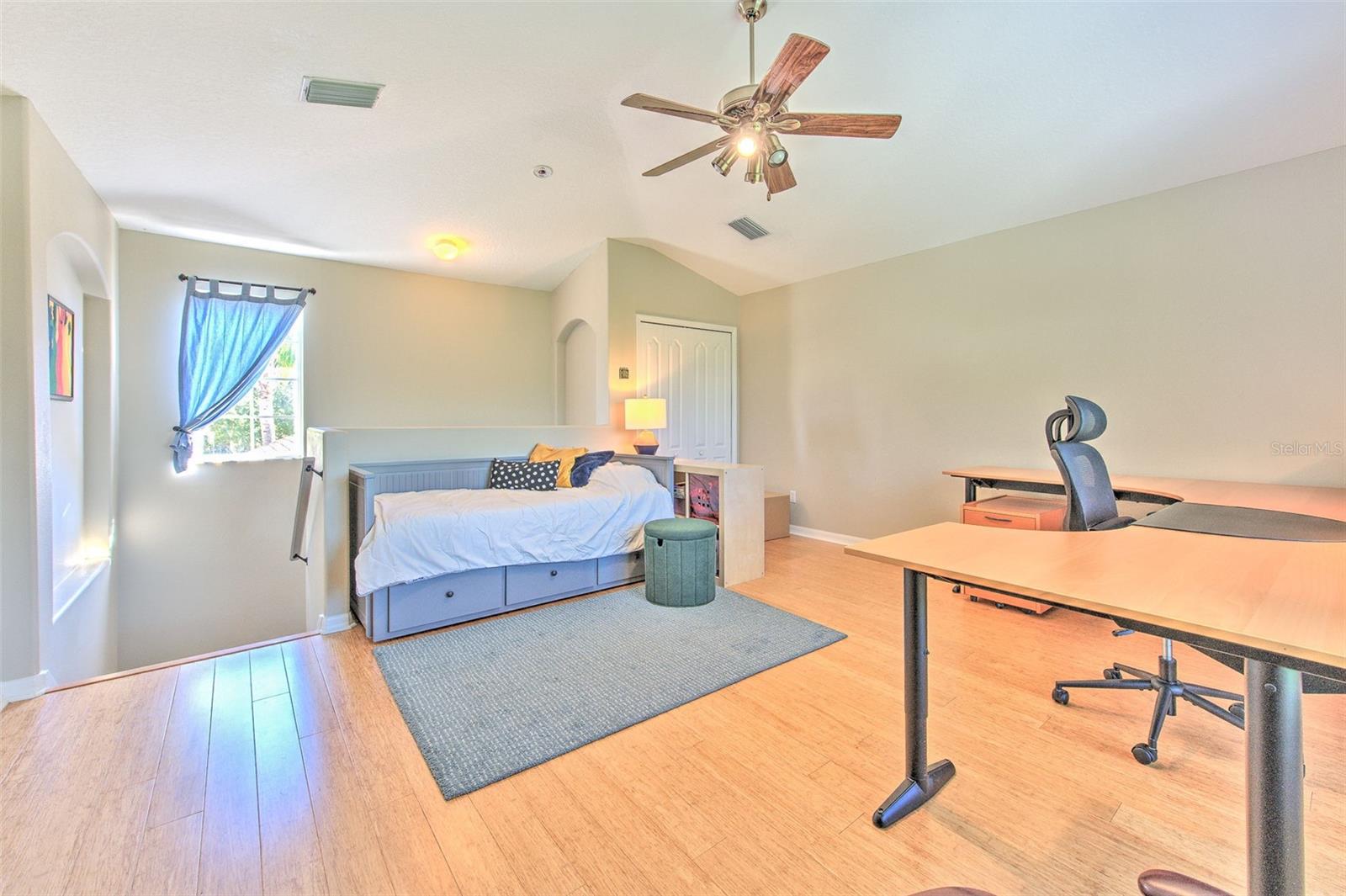 5847 HERONRISE CRESCENT DR — photo 21