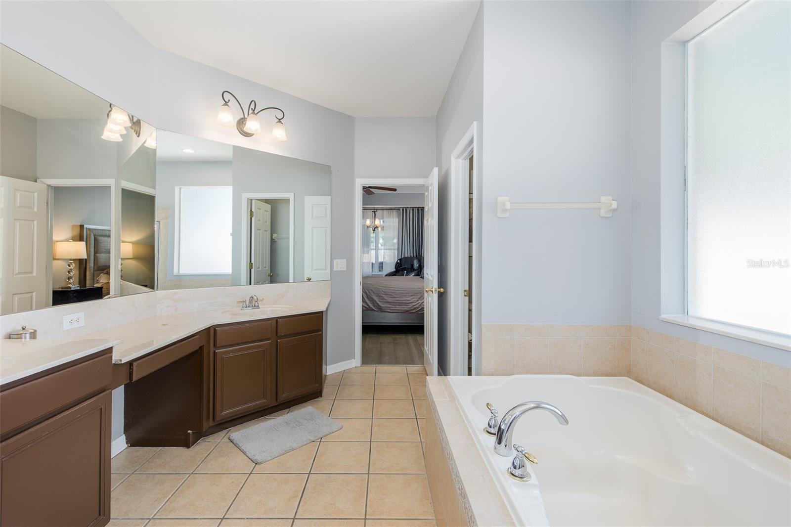 15220 OCTAVIA LN — photo 27