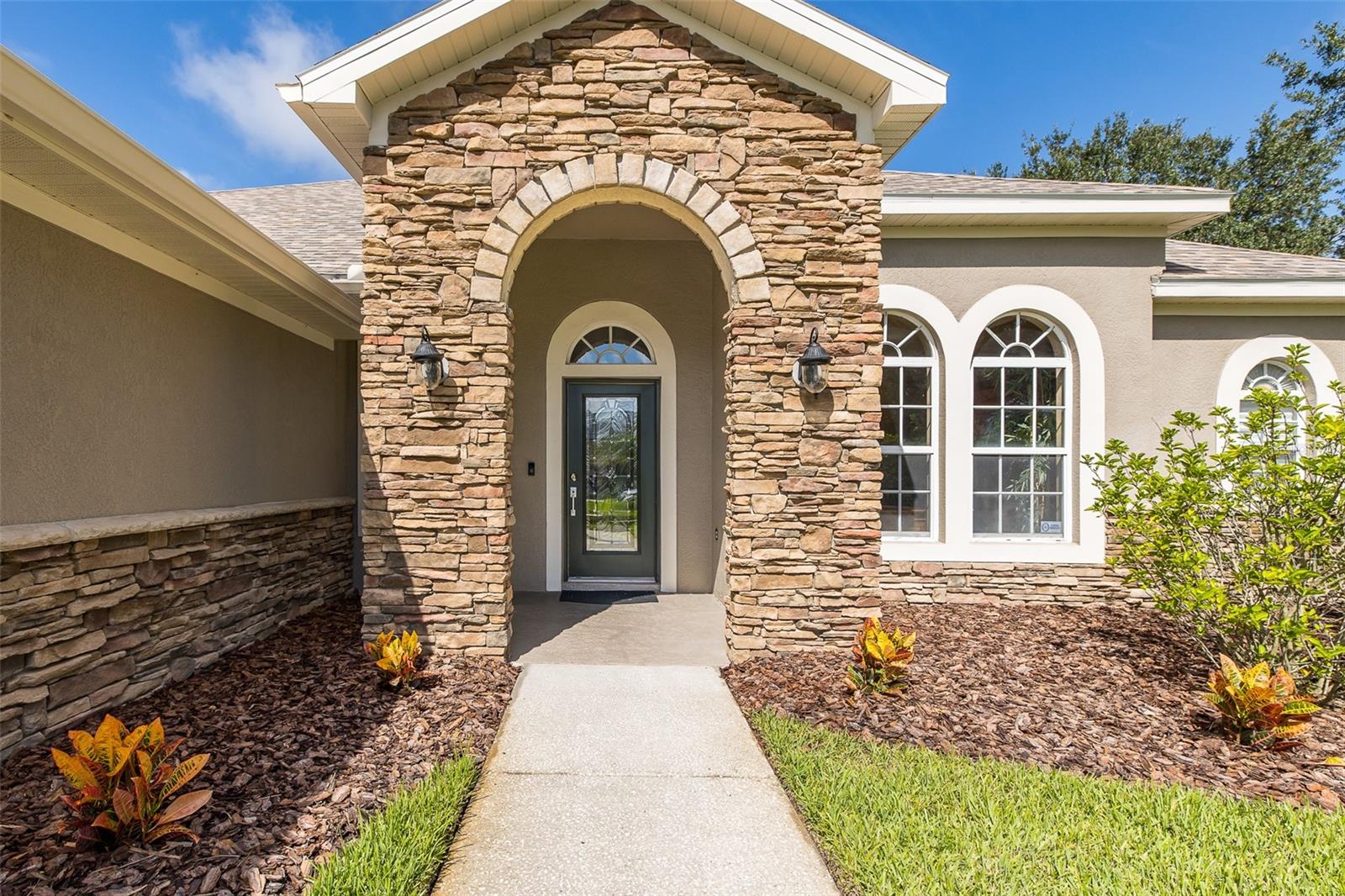 15220 OCTAVIA LN — photo 3