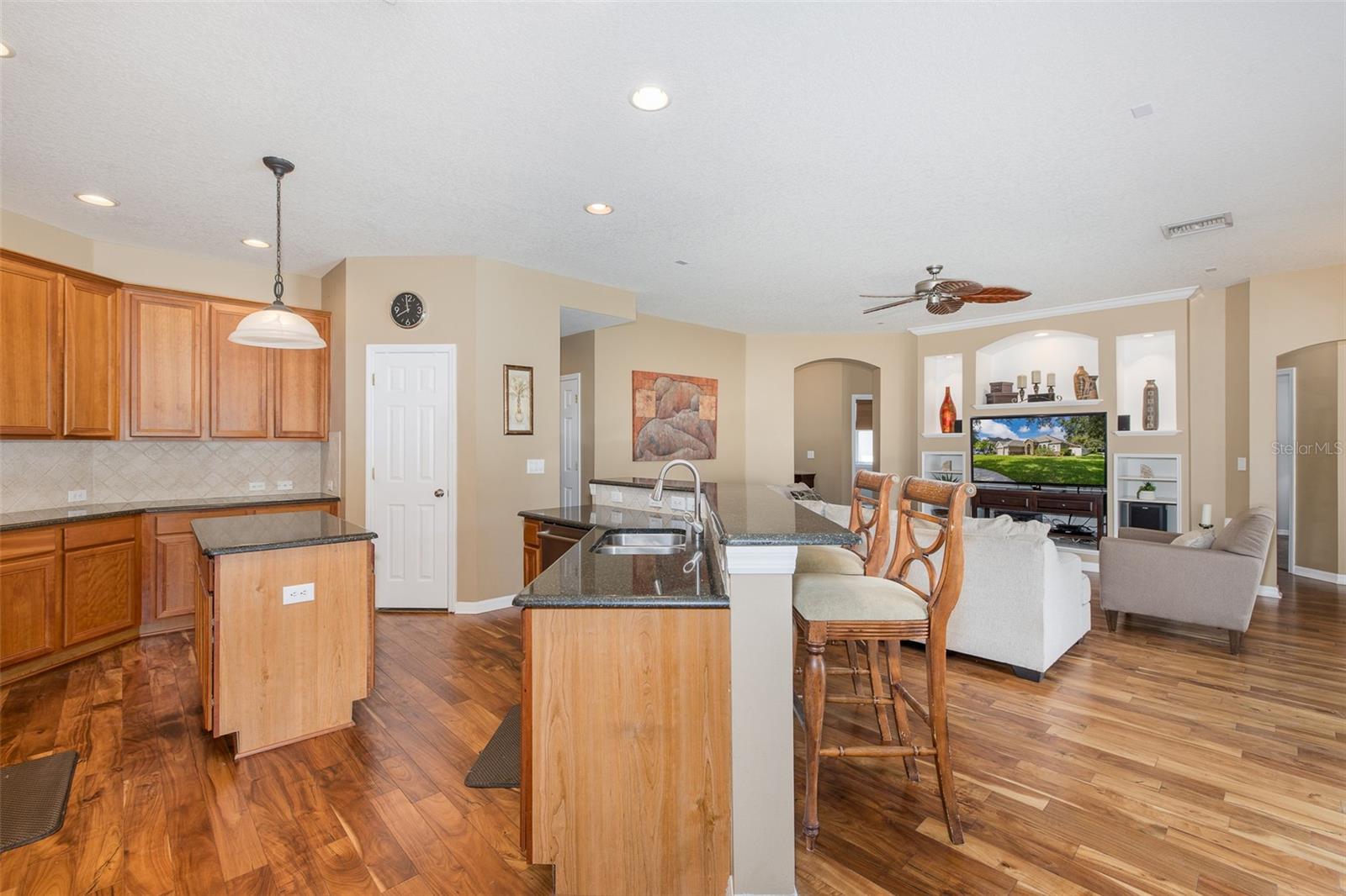 15220 OCTAVIA LN — photo 63